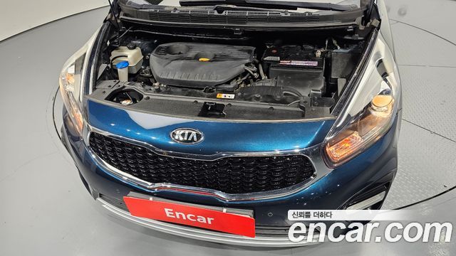 Kia Carens 2.0 LPI Prestige 2017 — фото 6