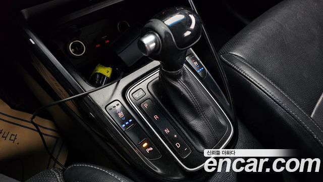 Kia Carens 2.0 LPI Prestige 2017 — фото 9
