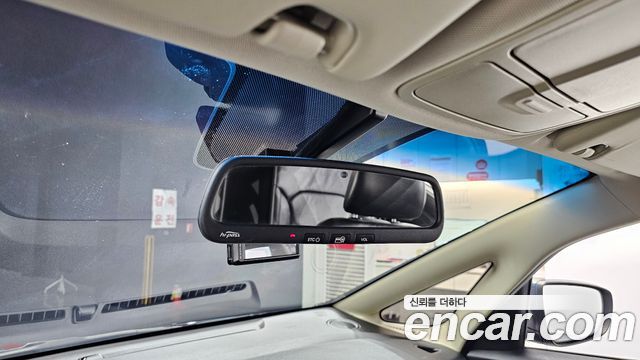 Kia Carens 2.0 LPI Prestige 2017 — фото 16