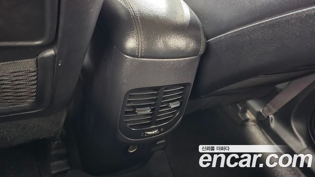 Kia Carens 2.0 LPI Prestige 2017 — фото 19