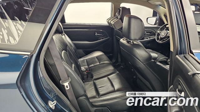 Kia Carens 2.0 LPI Prestige 2017 — фото 26