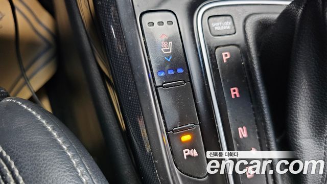 Kia Carens 2.0 LPI Prestige 2017 — фото 28