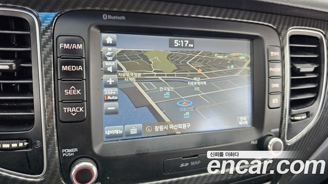 Kia Carens 2.0 LPI Prestige 2017 — фото 30
