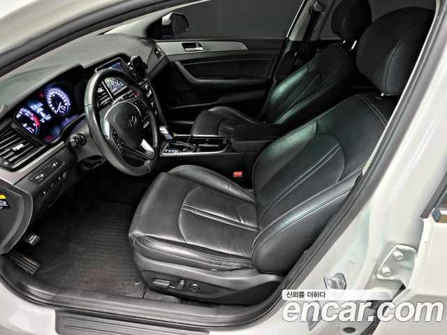 Hyundai Sonata New Rise LPI Modern 2018 — фото 10