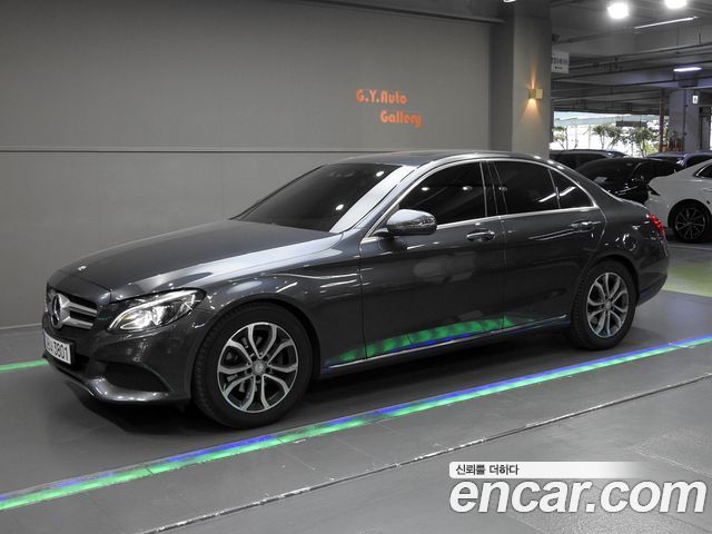 Mercedes-Benz C-Class (W205) C220 d Avantgarde