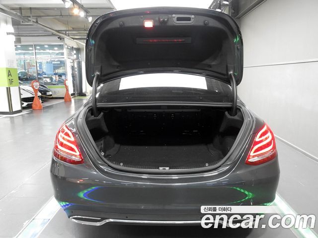 Mercedes-Benz C-Class (W205) C220 d Avantgarde 2016 — фото 24