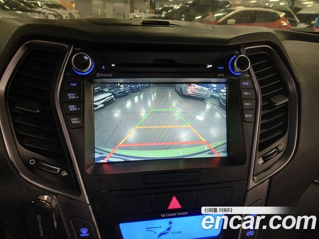 Hyundai Santa Fe (DM) Diesel(e-VGT) 2.0 2WD Premium 2013 — фото 24