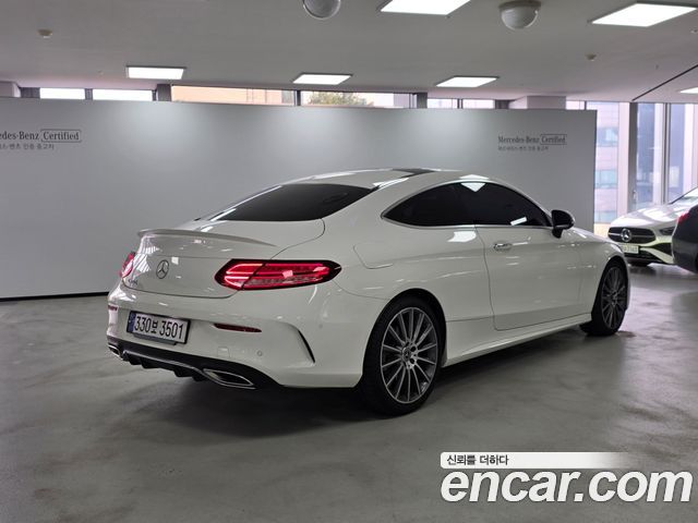 Mercedes-Benz C-Class (W205) C200 Coupe 2023 — фото 2