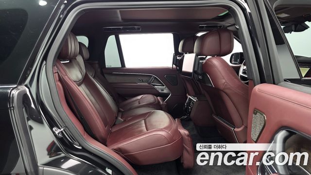 Land Rover Range Rover (V) D350 Autobiography Long Wheel Base 2023 — фото 12