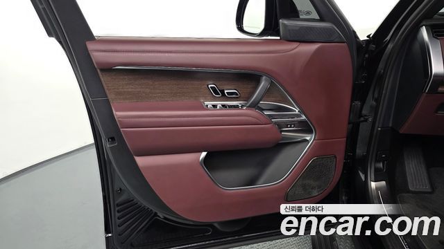 Land Rover Range Rover (V) D350 Autobiography Long Wheel Base 2023 — фото 24