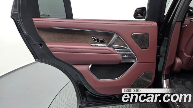 Land Rover Range Rover (V) D350 Autobiography Long Wheel Base 2023 — фото 25