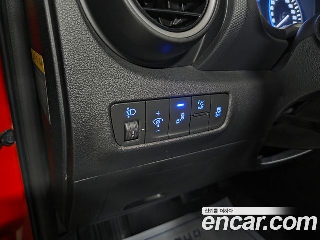 Hyundai Kona 1.6 Turbo 2WD Modern Tech 2018 — фото 10
