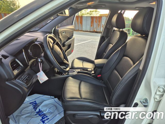 KG Mobility (SsangYong) Tivoli VX 2WD 2017 — фото 18