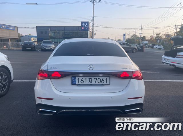 Mercedes-Benz E-Class (W214) E300 4MATIC AMG Line 2024 — фото 4
