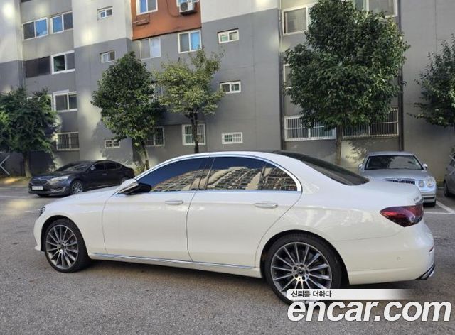 Mercedes-Benz E-Class (W213) E450 4MATIC Exclusive 2023 — фото 4