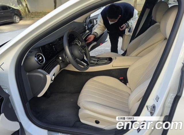 Mercedes-Benz E-Class (W213) E450 4MATIC Exclusive 2023 — фото 6