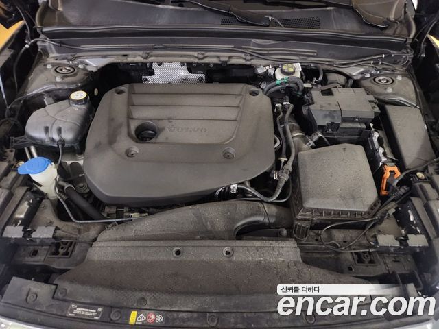 Volvo XC40 B4 Ultimate Bright 2023 — фото 6
