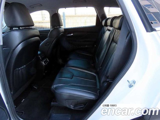 Hyundai Santa Fe Gasoline 2.5T 2WD Prestige 2021 — фото 6