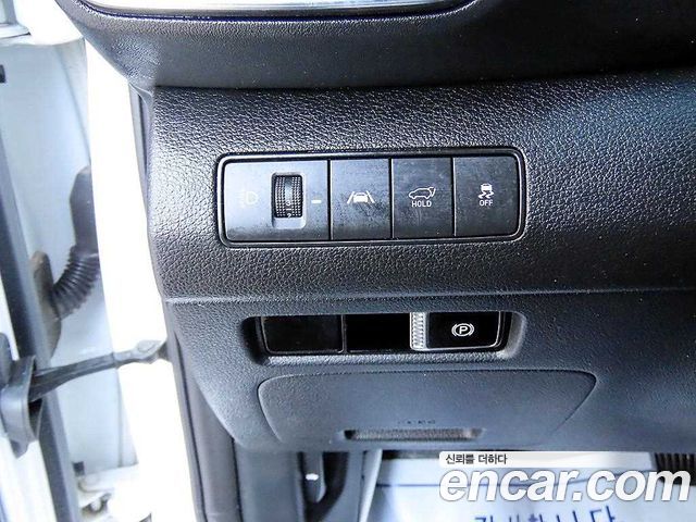 Hyundai Santa Fe Gasoline 2.5T 2WD Prestige 2021 — фото 16