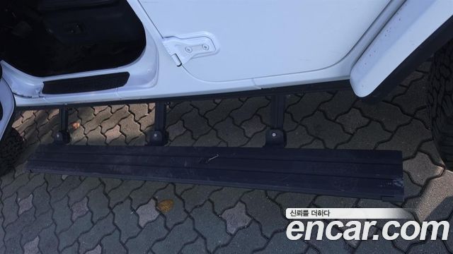 Jeep Wrangler (JL) 2.0 Rubicon Power Top 4Door 2024 — фото 24