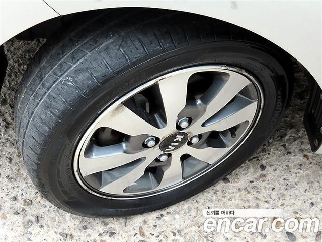 Kia Morning Deluxe Trendy 2015 — фото 23