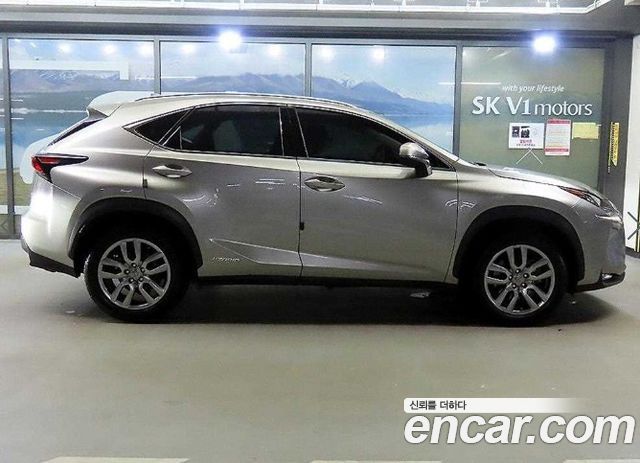 Lexus NX300h Supreme 2015 — фото 3