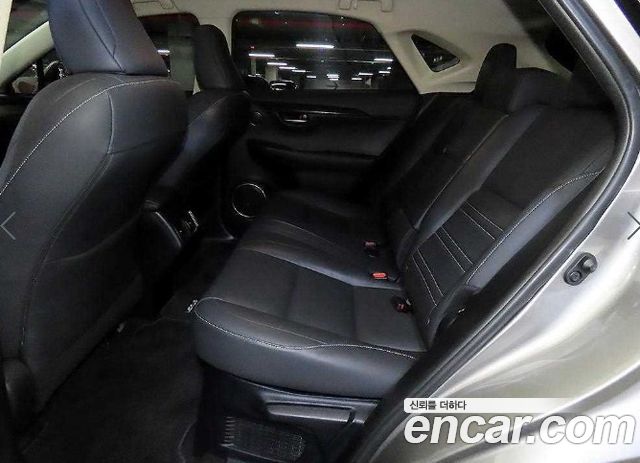 Lexus NX300h Supreme 2015 — фото 7