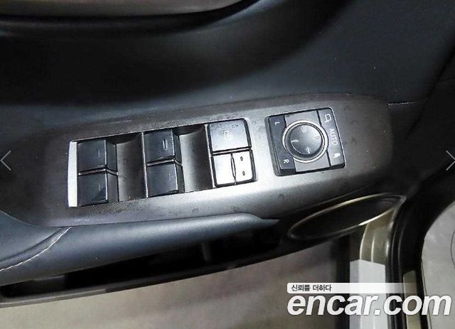 Lexus NX300h Supreme 2015 — фото 16