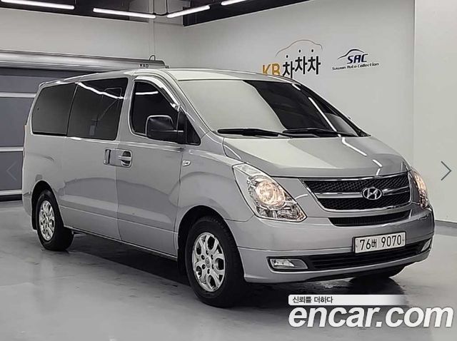 Hyundai Grand Starex 12-Seater Wagon CVX Premium 2012 — фото 4