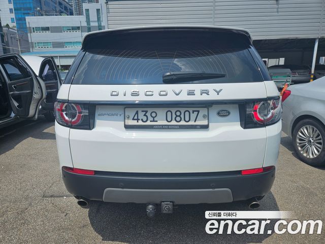 Land Rover Discovery Sport 2.0 TD4 SE 2016 — фото 4