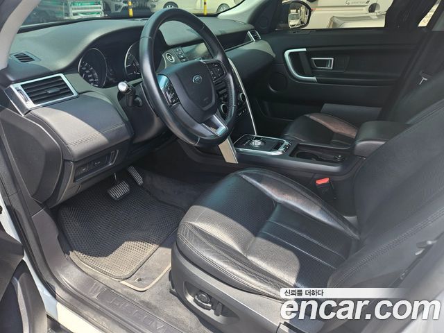 Land Rover Discovery Sport 2.0 TD4 SE 2016 — фото 15