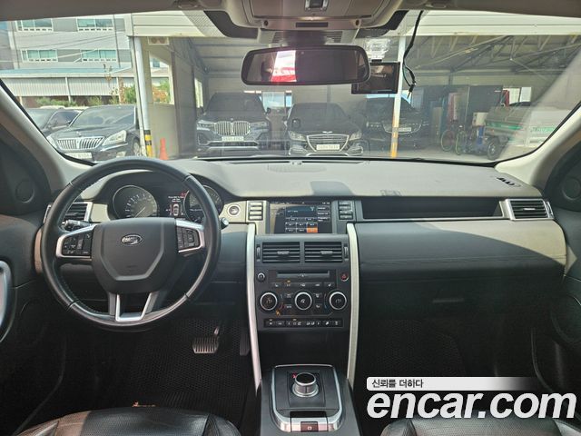 Land Rover Discovery Sport 2.0 TD4 SE 2016 — фото 22