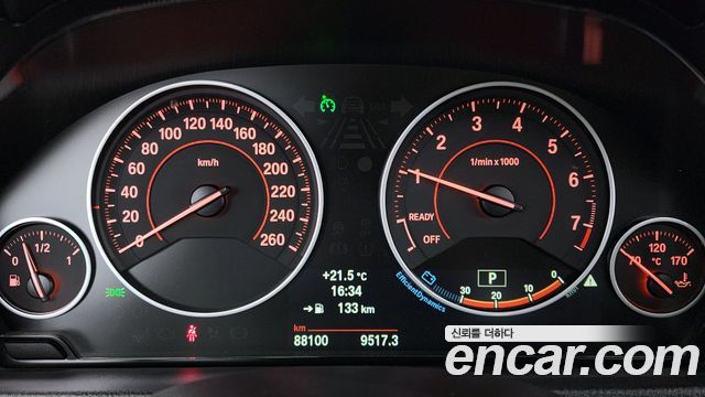 BMW 3 Series (F30) 320i Sport 2012 — фото 8