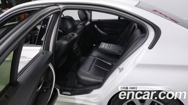 BMW 3 Series (F30) 320i Sport 2012 — фото 11