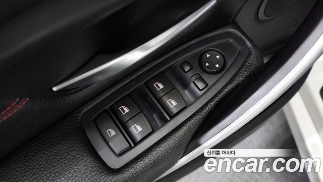 BMW 3 Series (F30) 320i Sport 2012 — фото 19