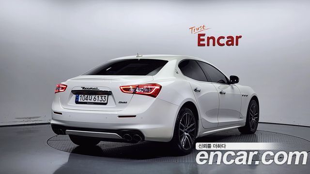 Maserati Ghibli 3.0 Diesel GranLusso 3rd 2018 — фото 2