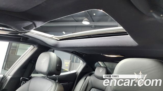 Maserati Ghibli 3.0 Diesel GranLusso 3rd 2018 — фото 21