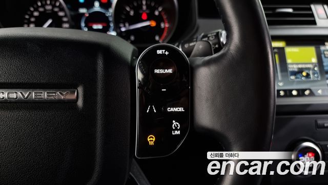 Land Rover Discovery 5 2.0 SD4 SE 2019 — фото 17