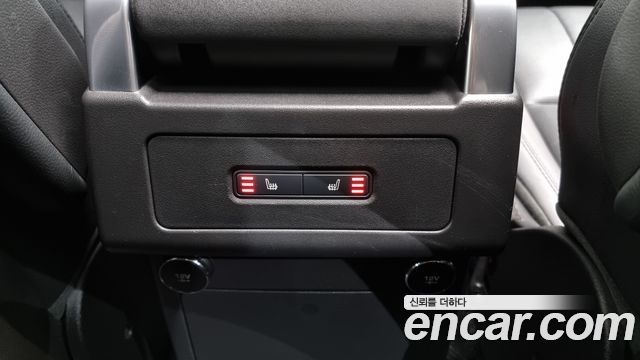 Land Rover Discovery 5 2.0 SD4 SE 2019 — фото 19