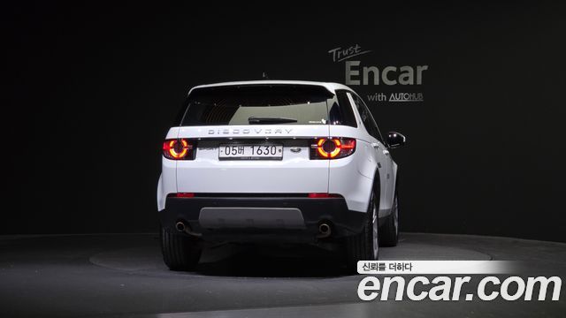 Land Rover Discovery Sport 2.0 TD4 SE 2018 — фото 4