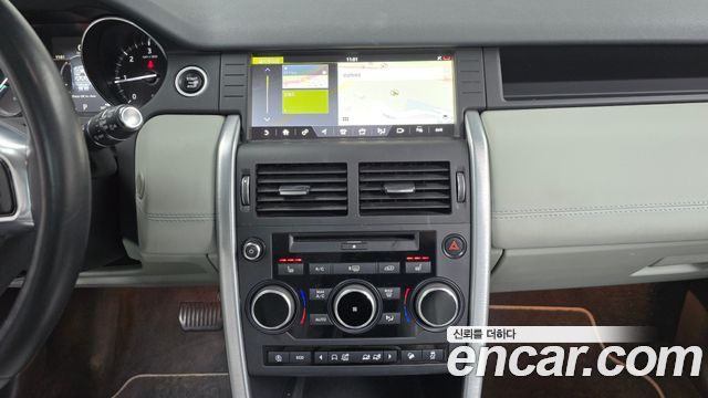 Land Rover Discovery Sport 2.0 TD4 SE 2018 — фото 14