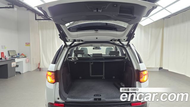 Land Rover Discovery Sport 2.0 TD4 SE 2018 — фото 20