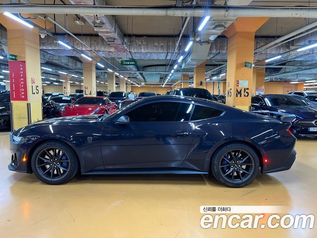 Ford Mustang (VII) 5.0 GT Premium Coupe 2024 — фото 3