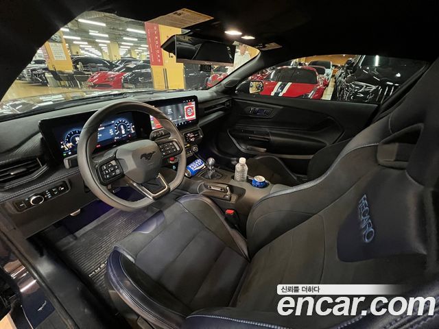 Ford Mustang (VII) 5.0 GT Premium Coupe 2024 — фото 16