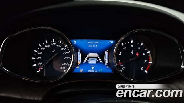 Maserati Quattroporte 3.0 V6 Granlusso 2019 — фото 8