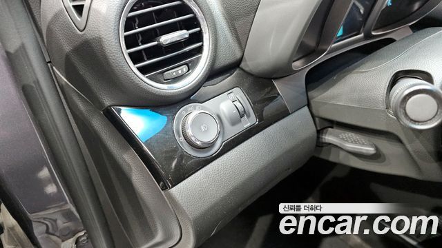 Chevrolet Orlando 2.0 Diesel LT Premium 2014 — фото 17