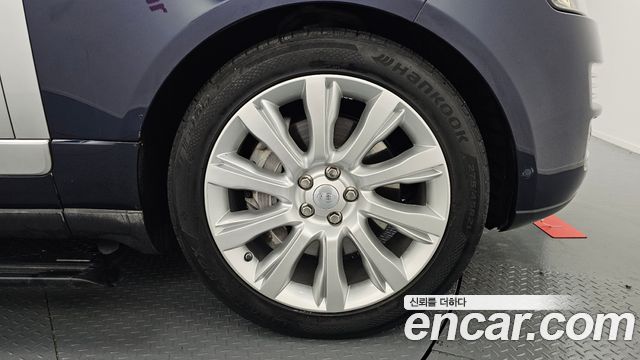 Land Rover Range Rover (IV) 4.4 SDV8 Vogue SE DIESEL 2016 — фото 5