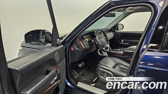 Land Rover Range Rover (IV) 4.4 SDV8 Vogue SE DIESEL 2016 — фото 11
