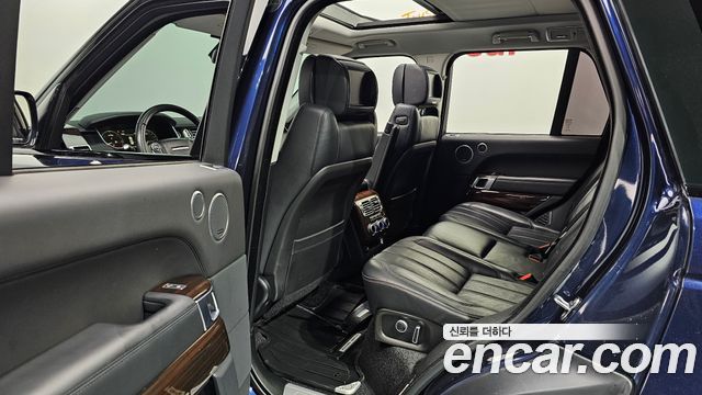 Land Rover Range Rover (IV) 4.4 SDV8 Vogue SE DIESEL 2016 — фото 12