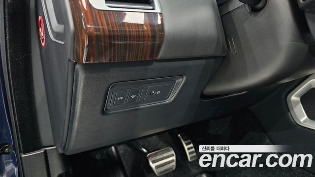 Land Rover Range Rover (IV) 4.4 SDV8 Vogue SE DIESEL 2016 — фото 15
